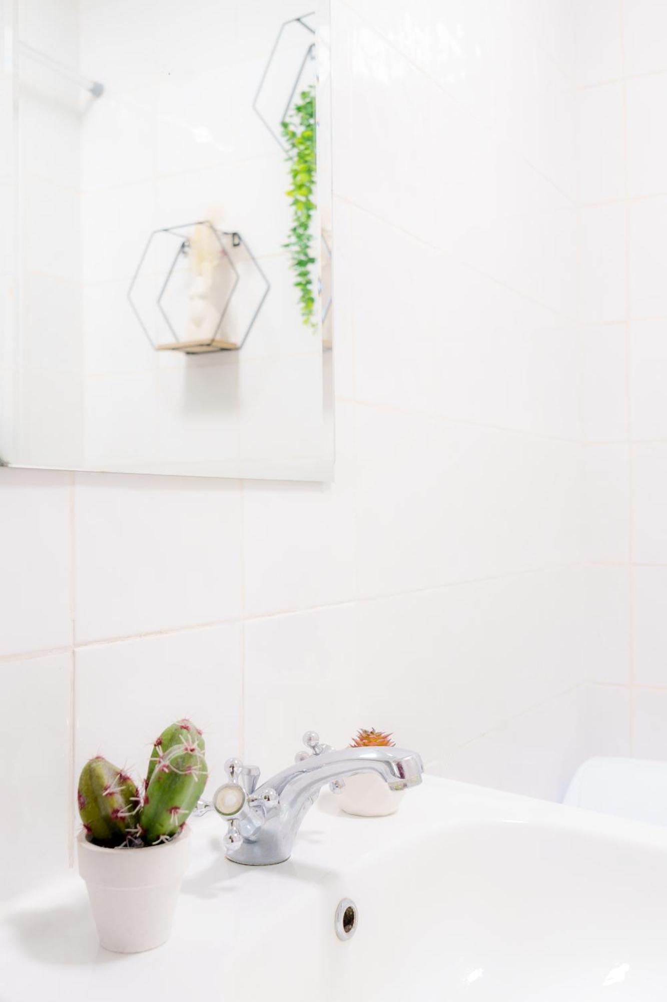 Spacious 2Bd 2Baths Apartment In Central Лондон Экстерьер фото